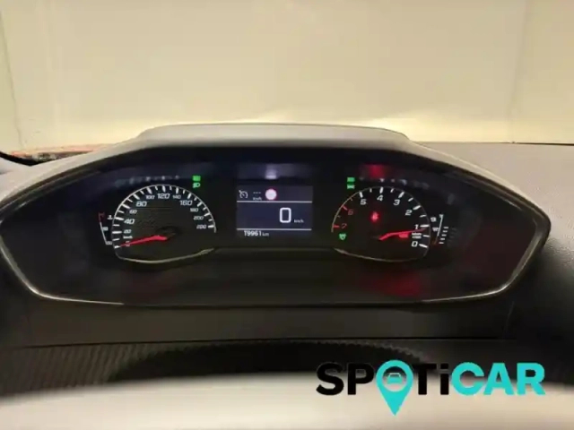 Peugeot 2008 1.2 puretech 100ch s&amp;s active pack — photo 12
