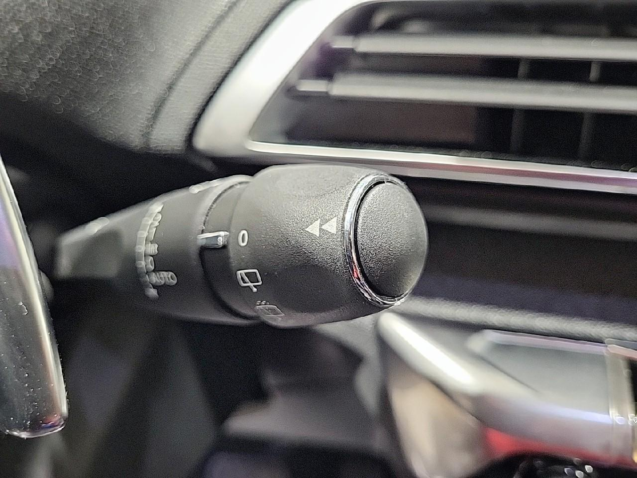 Peugeot 3008 puretech 130ch s&s eat8 allure — photo 21
