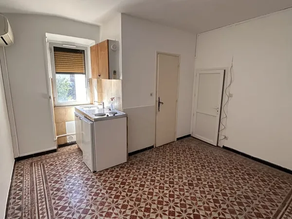 Appartement Location Saint-Hilaire-de-Brethmas 1p 14m² 345€