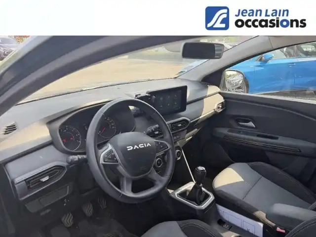 Dacia Jogger tce 110 7 places — photo 11