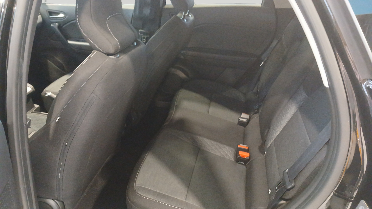Renault Captur E-Tech full hybrid 145 — photo 12
