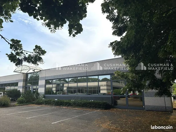 Bureaux 332 m²