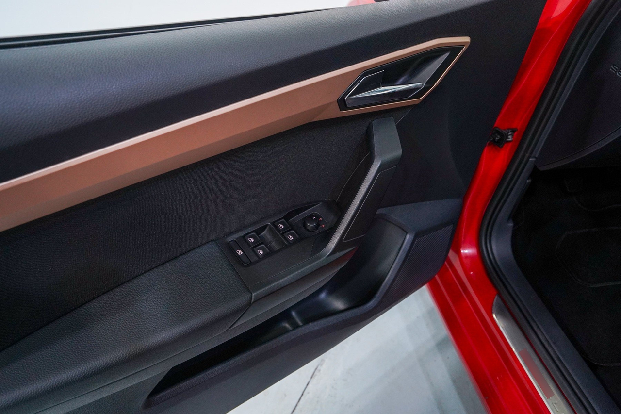 Seat Ibiza — photo 16