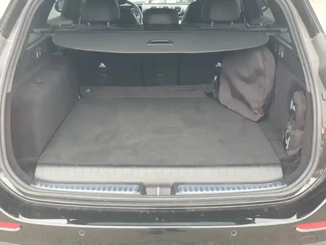 Mercedes Classe C 300 e break amg line — photo 31