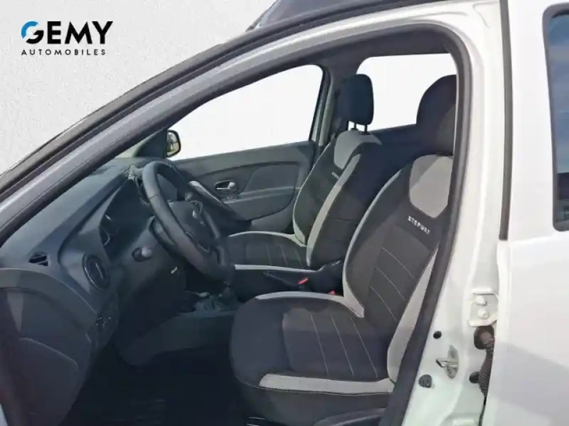 Dacia Sandero tce 90 easy-r — photo 9