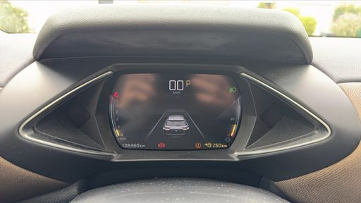 DS DS3 Crossback 1.5 BlueHDi 130 EAT8 - Grand Chic – 2019 – 106360 km – Diesel – Boîte Automatique — photo 16