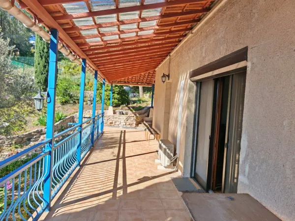 Maison 4 pièces à vendre à POUSSAN sur 3000 m2 de terrain - Hérault - 34
