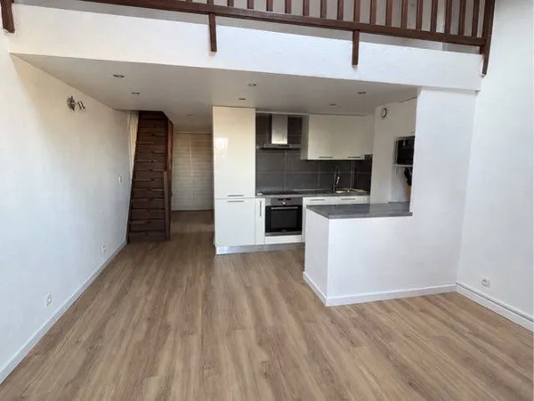 Appartement 2/3 pièces Villeneuve loubet non meublé