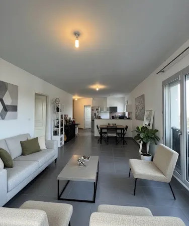 Propriété 2 pièces 475 m²