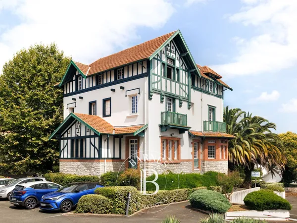 BAYONNE LES ARÈNES, MAISON DE CARACTÈRE DES ANNÉES 30