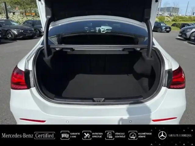 Mercedes Classe A berline 180 d 116ch amg line 8g-dct — photo 12