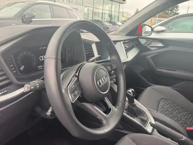 Audi A1 sportback 25 tfsi 95 ch s tronic 7 — photo 41