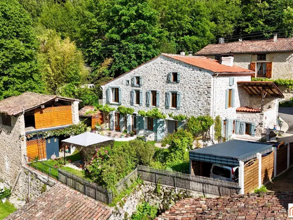 Propriété de caractère avec gîte indépendant - 10 min de Foix