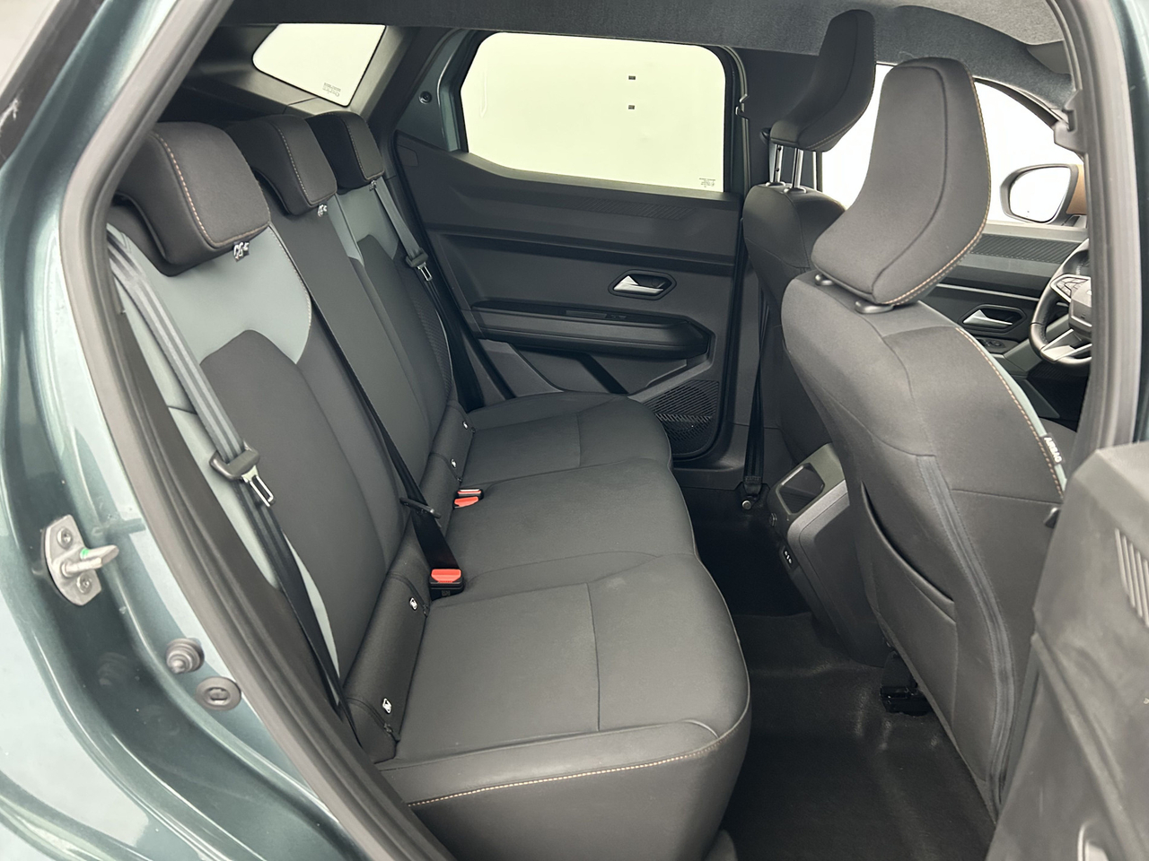 Dacia Duster — photo 16