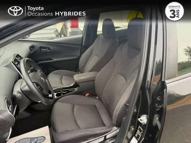 Toyota Prius 122h dynamic pack premium rc19 5cv — photo 11