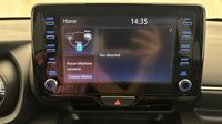 Toyota Yaris 116h Design 5p MY22 — photo 18