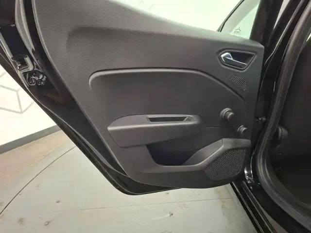 Renault Clio tce 90 — photo 26