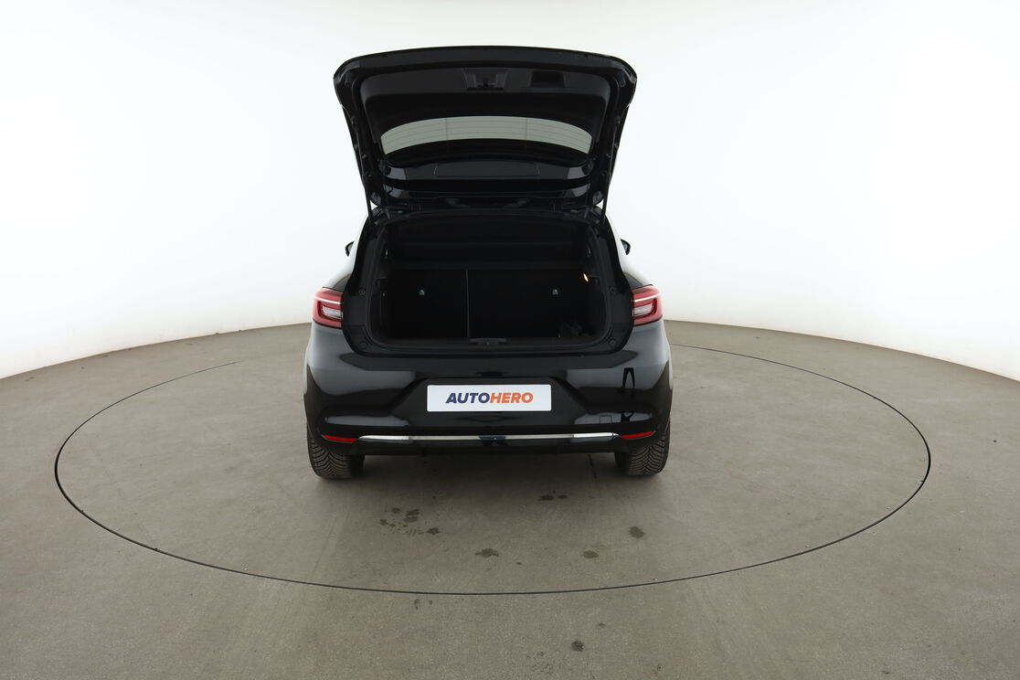 Renault Clio 1.6 E-Tech Initiale Paris — photo 14