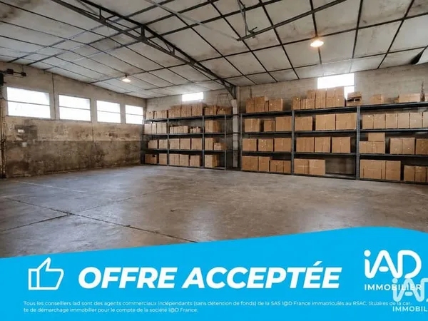 Local commercial 1700 m²