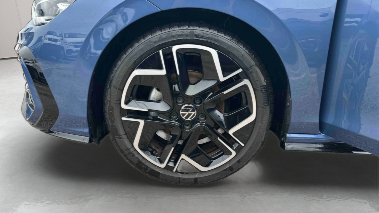 Volkswagen Golf 1.5 eTSI EVO2 150 DSG7 — photo 14