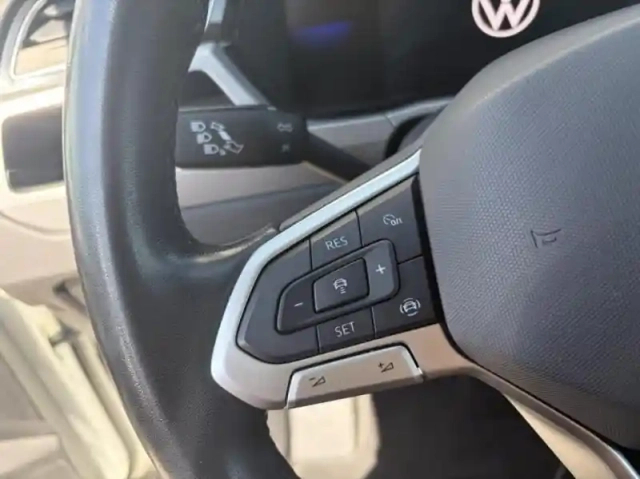 Volkswagen Touran 2.0 tdi 150ch life plus dsg7 7 places — photo 13