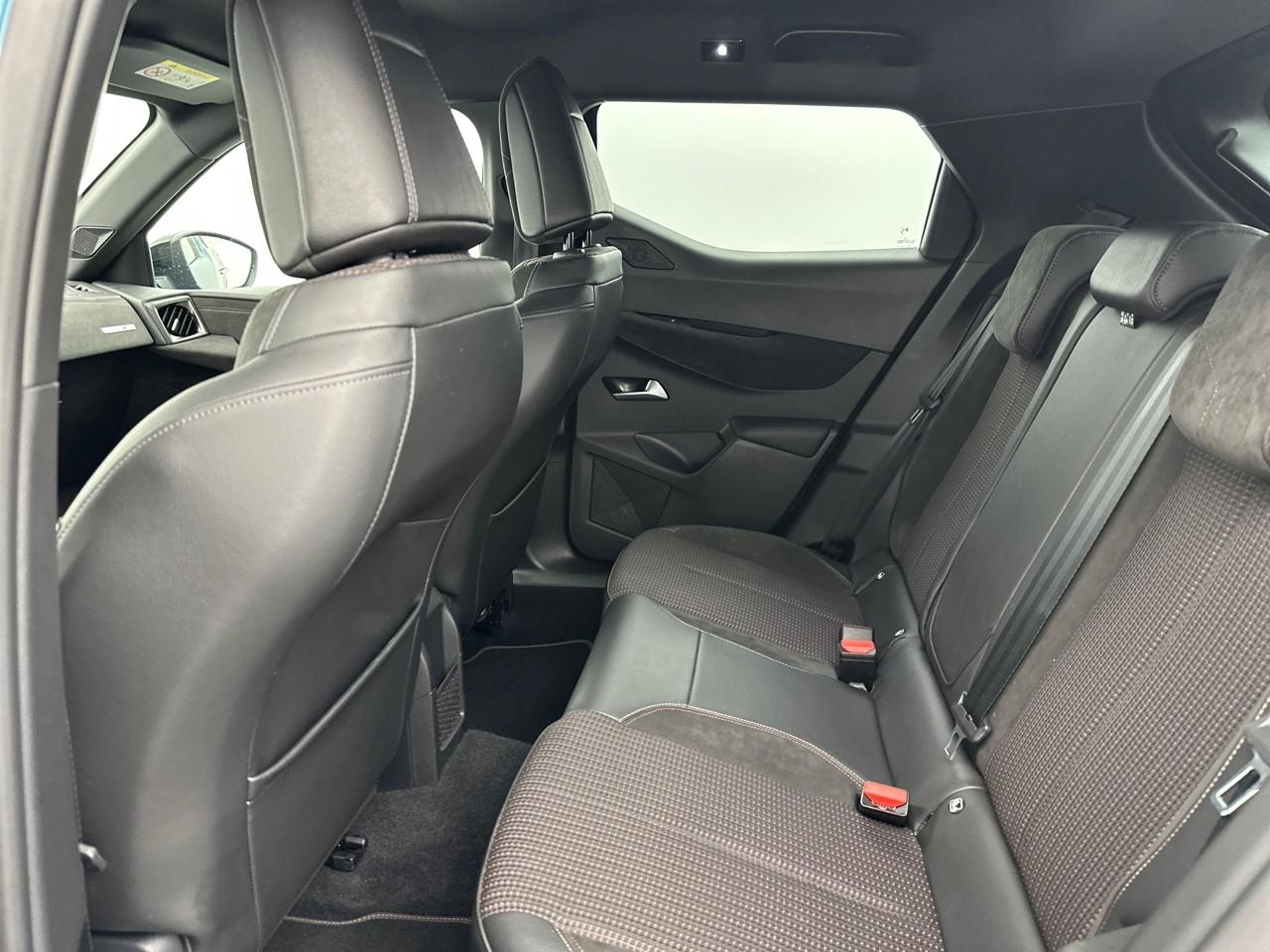 Ds Ds 3 crossback puretech 130 eat8 performance line+ — photo 13