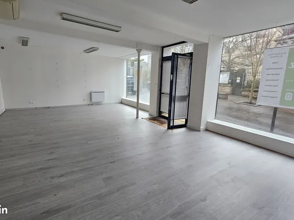Local 45 m² Bellac