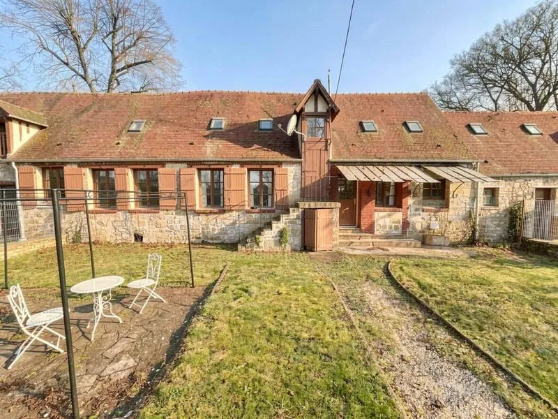 Photo 1