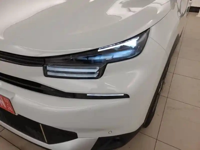 Citroën C4 hybride 145 ch e-dcs6 — photo 16