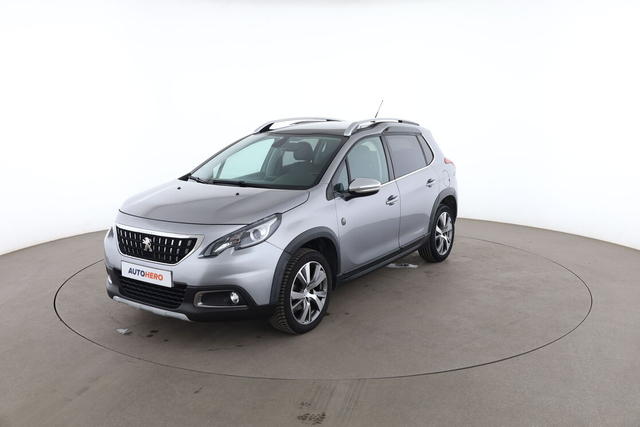 Peugeot 2008 1.2 PureTech Crossway