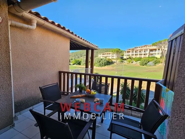 Studio 1 pièce 8 m²