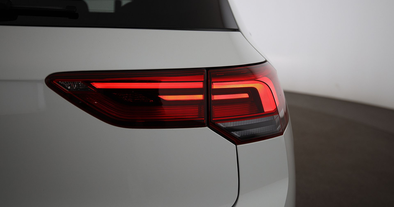 Volkswagen Golf 8 — photo 14