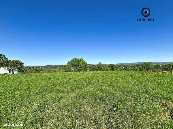 Terrain 3810 m² Ussac