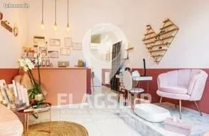 Local commercial 51 m² PARIS