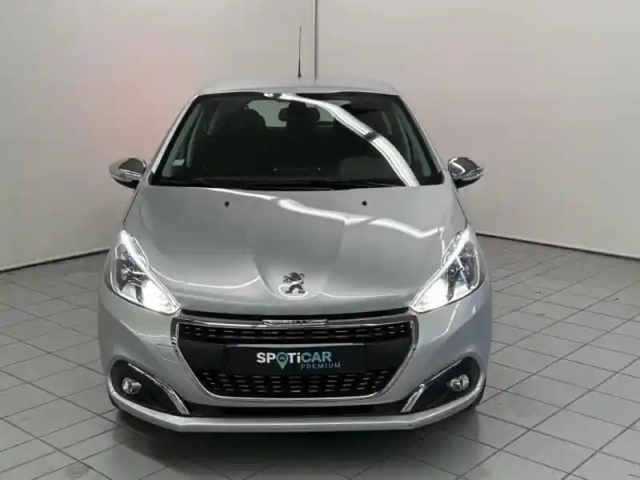 Peugeot 208 1.2 puretech 110ch allure s&amp;s eat6 5cv 5p — photo 3