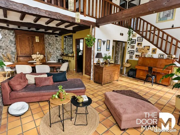 Maison 8 pièces 205 m²