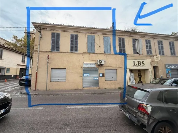 Local commercial 170 m²