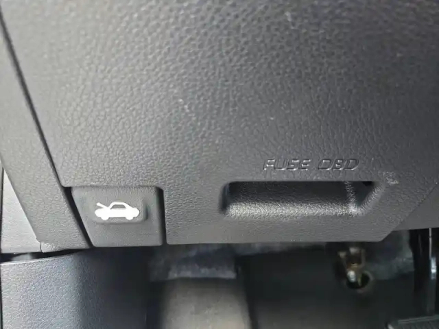 Kia Stonic 1.0 t-gdi 100 ch dct7 — photo 31