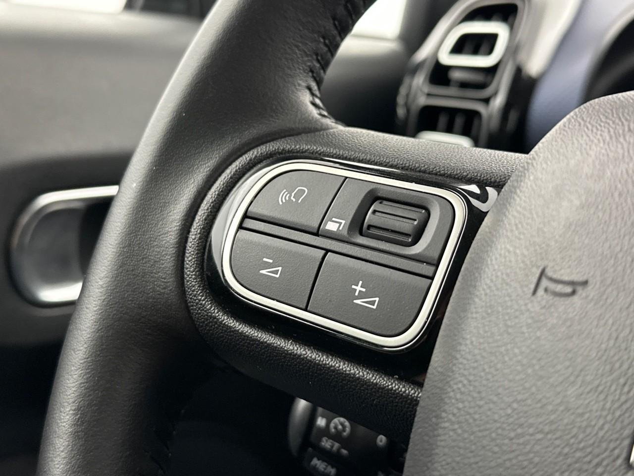 Citroën C3 Aircross puretech 130 s&s eat6 rip curl — photo 17
