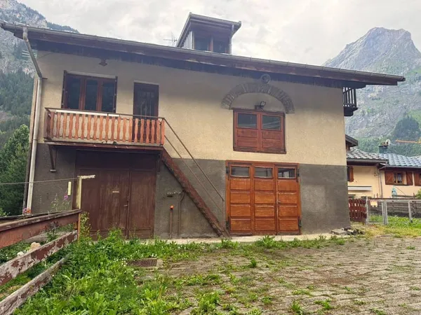 Maison 1 pièce 450 m²