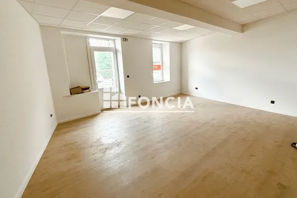 Local 1 pièce 30 m²