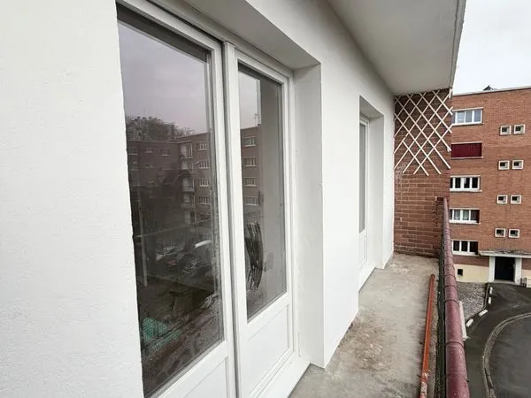 Location T3 70 m² - Centre-ville - Balcon, cave, 2 chambres