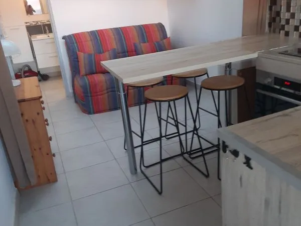 Loue studio meublé