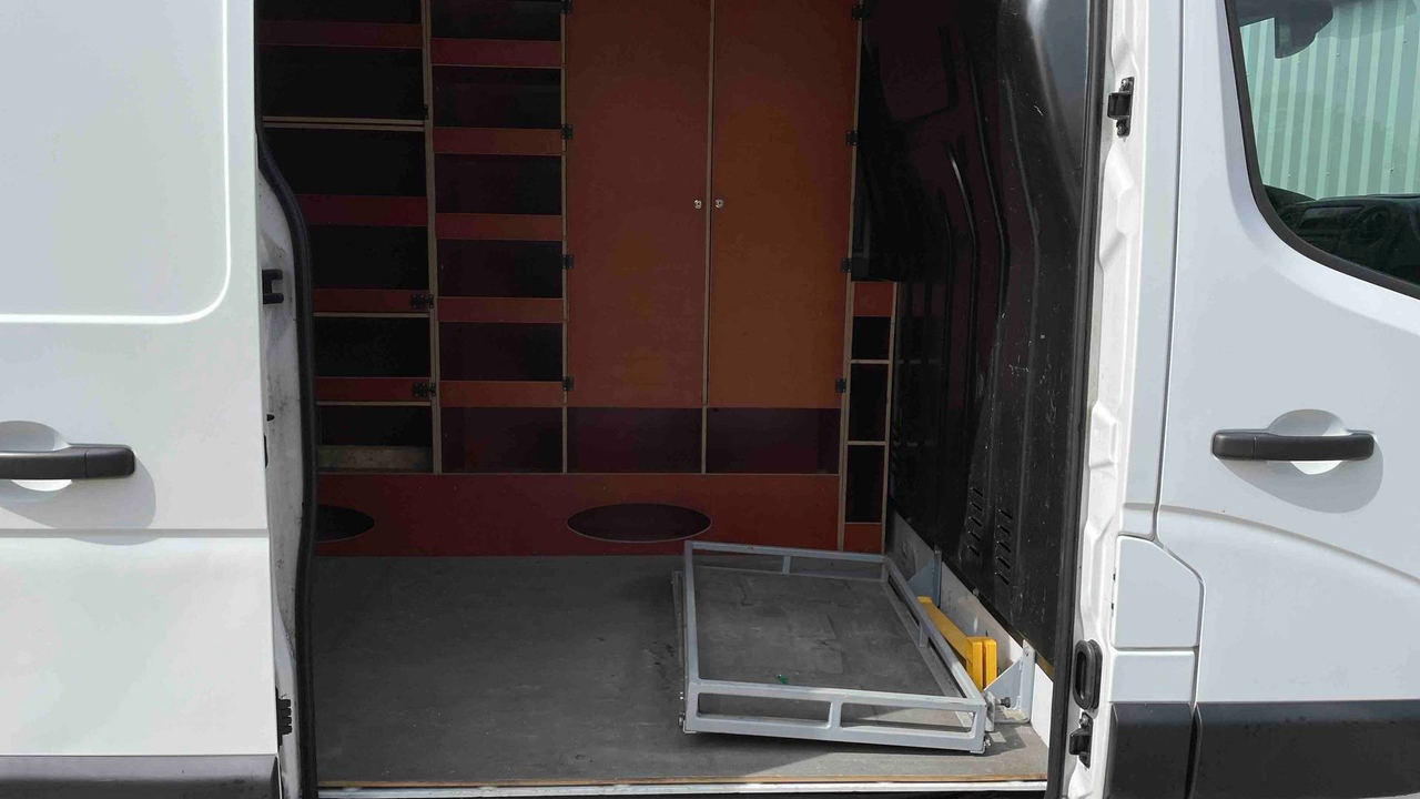 Renault MASTER FGN L2H2 3.5t 2.3 dCi 145 ENERGY E6 — photo 6