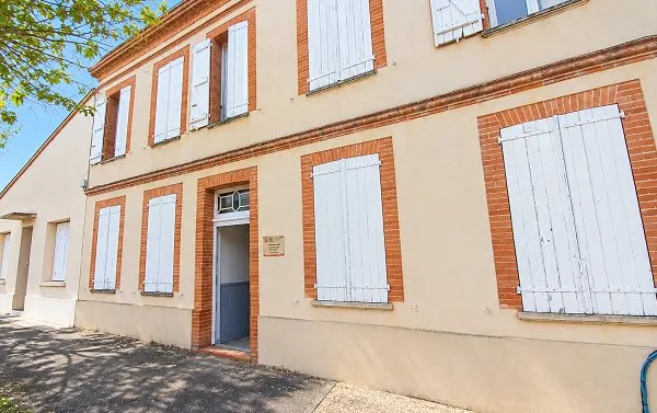31270 CUGNAUX: bureaux- local à louer