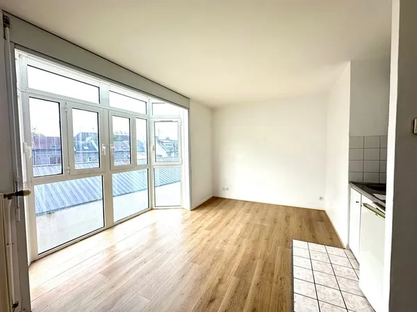 Studio 22m2 avec gararge face au parc de la Hotoie
