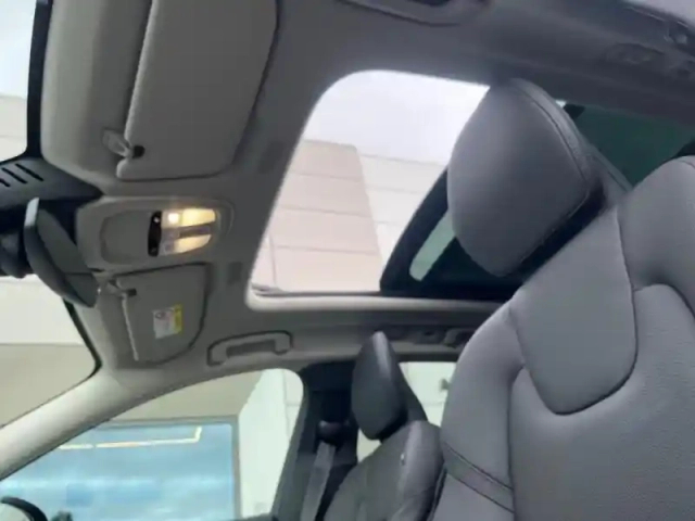 Volvo Xc60 t6 hybride rechargeable 253 + 145ch ultra style dark geartronic 8 awd — photo 13