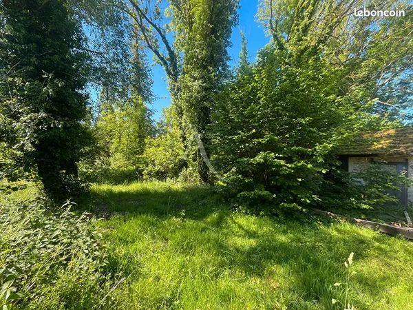 Terrain 650 m² LE VAL SAINT GERMAIN