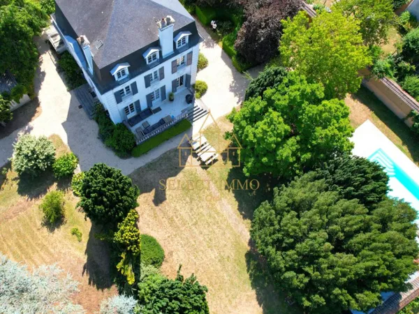 Propriété exceptionnelle à Evreux - 1h de paris