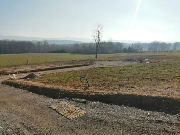 Terrain 670 m²